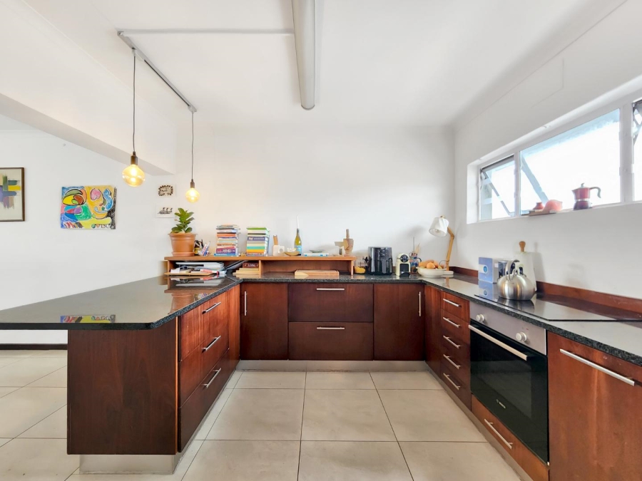 1 Bedroom Property for Sale in Woodstock Western Cape